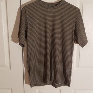 Columbia tee shirt size small new no tags